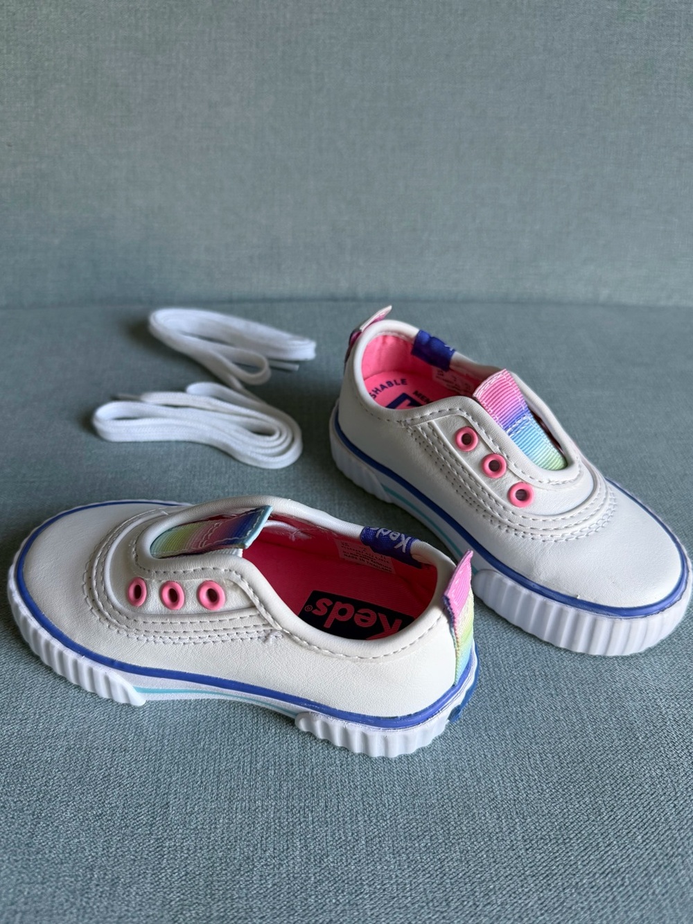NWOT 5M Keds Kids Topkick Washable Slip-On Sneaker in White w/ Colorful Rainbow